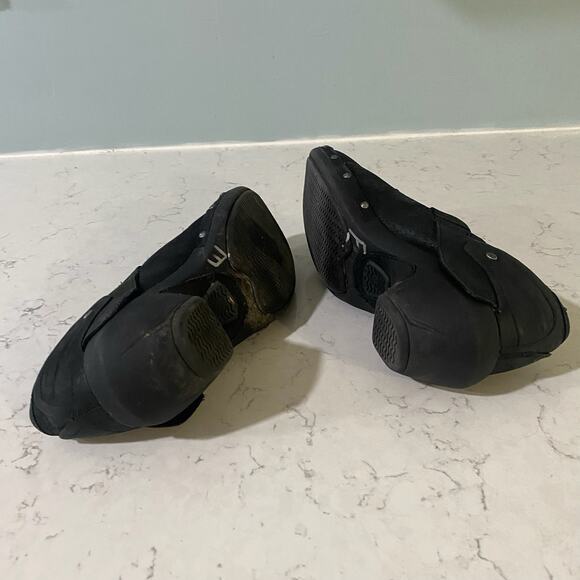 MERRELL Womens 8.5 Black Slip on Clogs - Picture 5 of 8